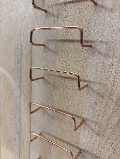 20 COUTEAUX MURAL HETRE