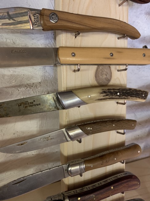 support métal 24 couteaux sapin support métal 24 couteaux sapin