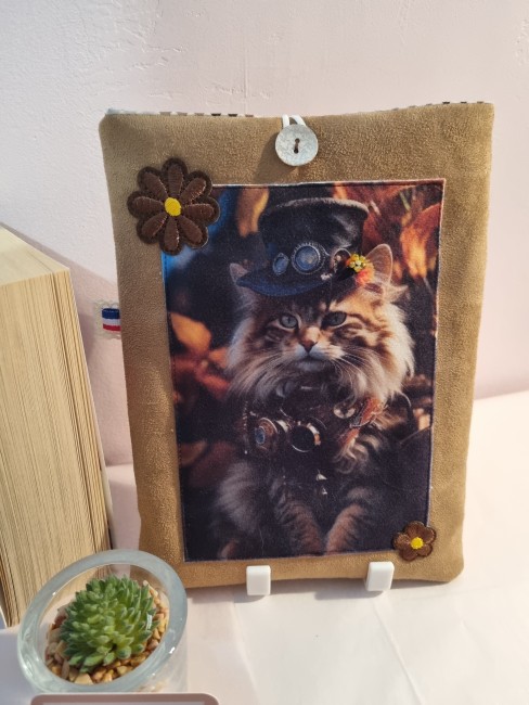 Chat futuriste - Création Artisanale 🇲🇫