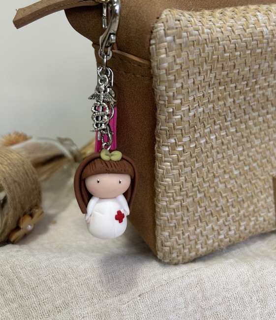 Petite Voyageuse-Victoire (la bienveillante)... Bijou de sac