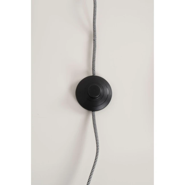 Lampadaire Buckle Head noir — Zuiver — Vue du produit 5 Lampadaire Buckle Head noir — Zuiver. Vue du produit 5.