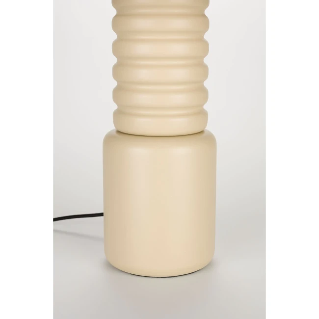 Lampe à poser Six beige — Zuiver — Vue du produit 8 Lampe à poser Six beige — Zuiver. Vue du produit 8.