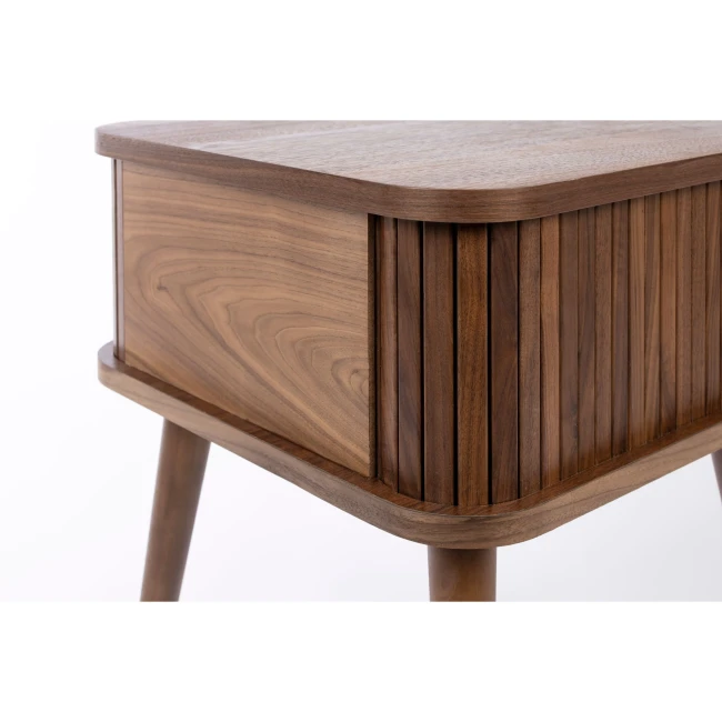 Table d’appoint Barbier noyer — Vue du produit 3 Table d’appoint Barbier noyer. Vue du produit 3.