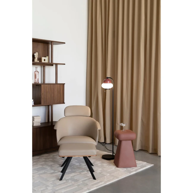 Lampadaire Bumble rouge — Vue du produit 8 Lampadaire Bumble rouge. Vue du produit 8.