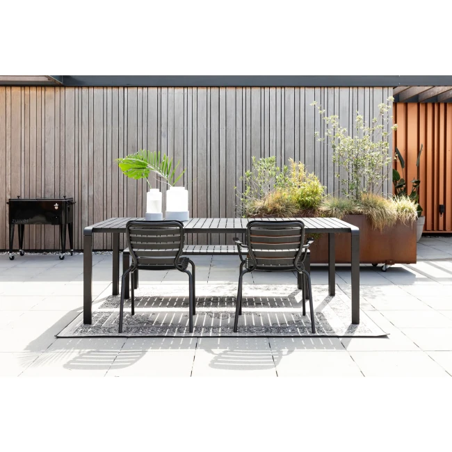 Table de jardin Vondel 214x97 noir — Zuiver — Vue du produit 2 Table de jardin Vondel 214x97 noir — Zuiver. Vue du produit 2.
