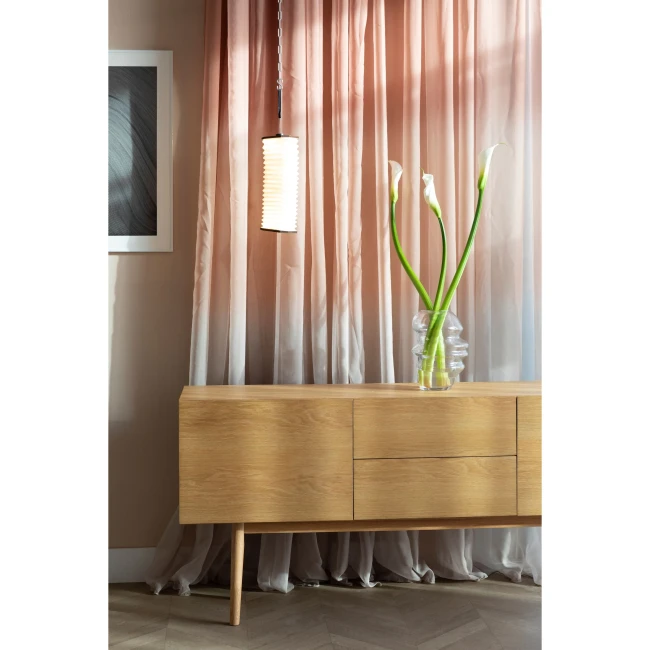 Buffet High On bois 2 tiroirs, 2 portes — Vue du produit 2 Buffet High On bois 2 tiroirs, 2 portes. Vue du produit 2.