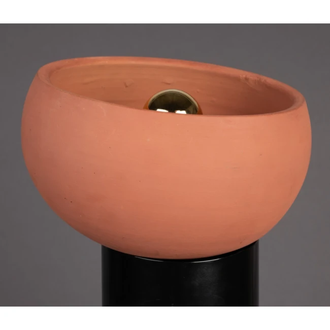 Lampe à poser Zahra M — Dutchbone — Vue du produit 5 Lampe à poser Zahra M — Dutchbone. Vue du produit 5.