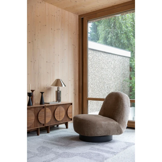 Buffet Groove 2 portes noyer — Vue du produit 8 Buffet Groove 2 portes noyer. Vue du produit 8.