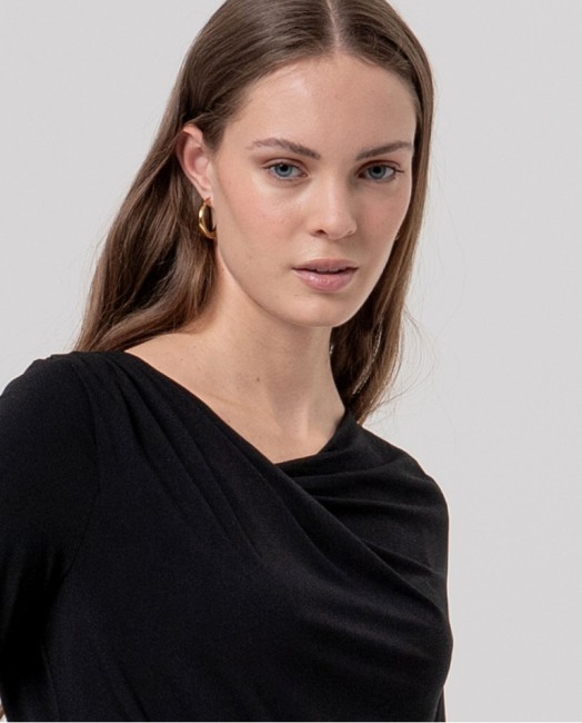 Top femme Surkana vert profond à encolure asymétrique drapée