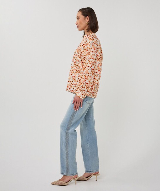 Blouse Esqualo à imprimé floral écru et orange, manches longues bouffantes, col V boutonné et coupe fluide