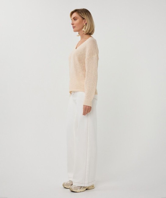Pull ample creme Esqualo à manches longues avec col en V et coupe fluide