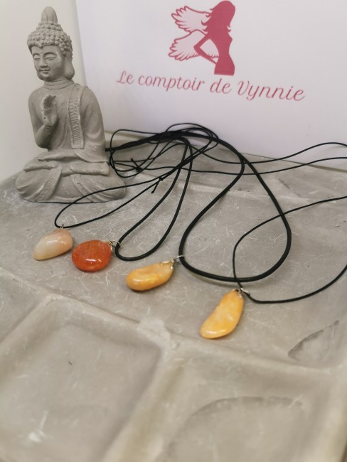 Collier pierre naturelle pendentif calcite orange energie