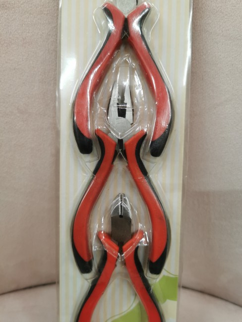 pince dentelée bijoux