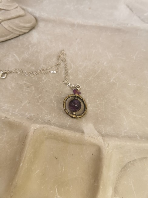 Collier améthyste argent pendentif cercle pierre violette