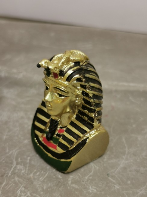 Figurine pharaon doré et noir