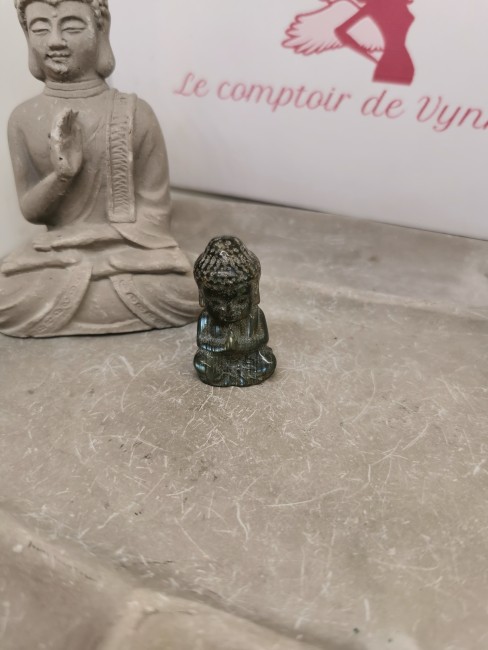 Statuette zen bouddha pierre naturelle protection