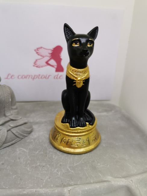 Bastet déesse protectrice Chat égyptien décoration dorée