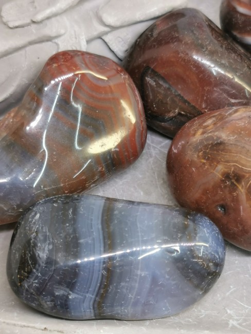 agate rouge pierre polie naturelle