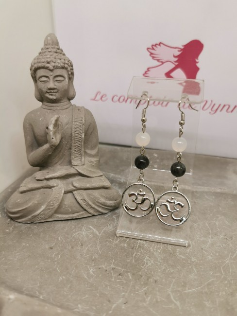 bijou pierre naturelle symbole OM