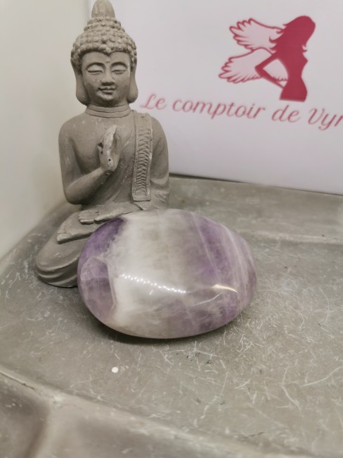 Améthyste galet forme arrondie naturelle