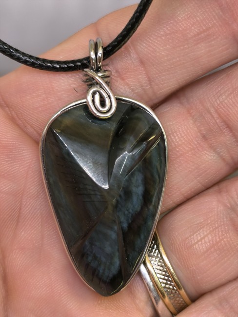 pendentif pierre naturelle forme oiseau