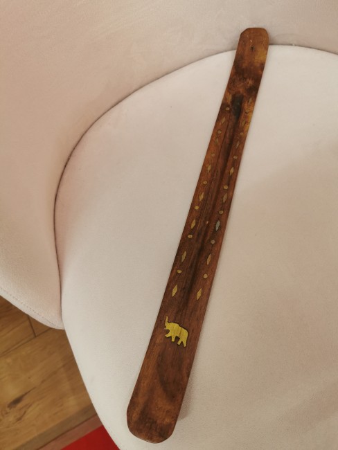 Support bâton d’encens bois décoration métal doré