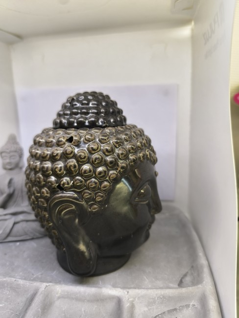 Objet décoratif zen Bouddha Brûleur zen Bouddha en céramique