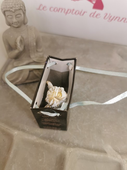 ange gardien figurine blanche