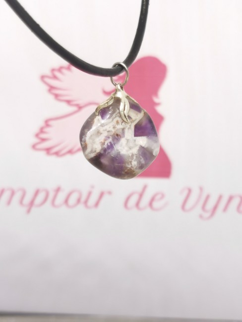 pendentif pierre violette naturelle