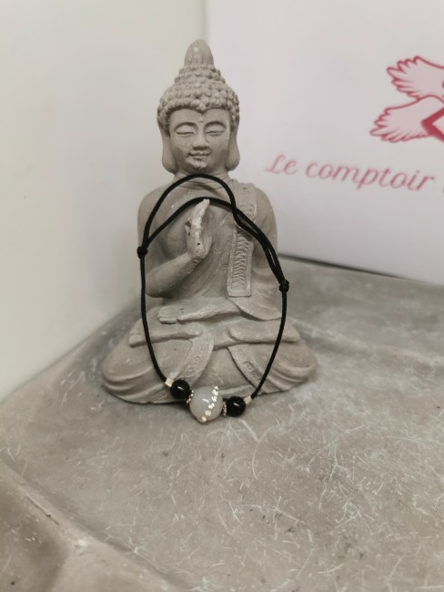 bijou protection agate noire blanche
