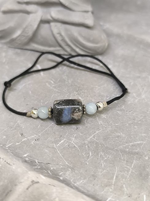 Bracelet en opale boulder, aigue-marine et labradorite monté sur cordon textile réglable 2 versions avec perles décoratives