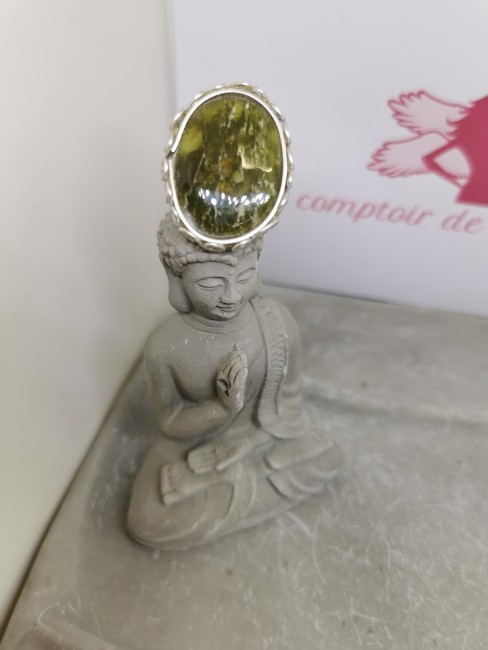 Bague argent avec pierre vésuvite rare