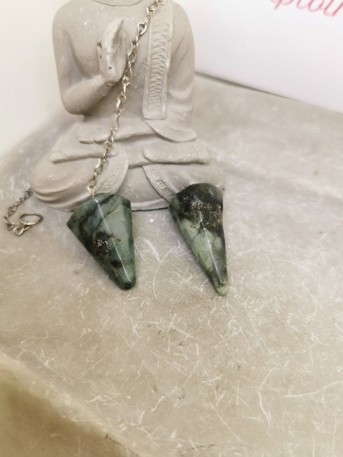 Pendule émeraude pierre naturelle