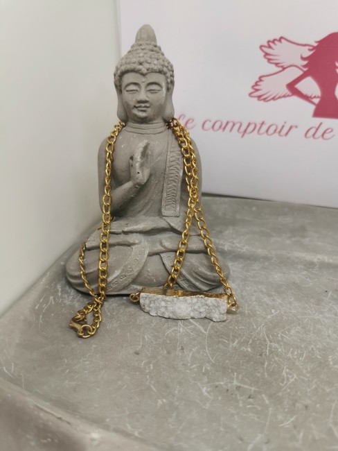 collier pierre cristal de roche texture brute