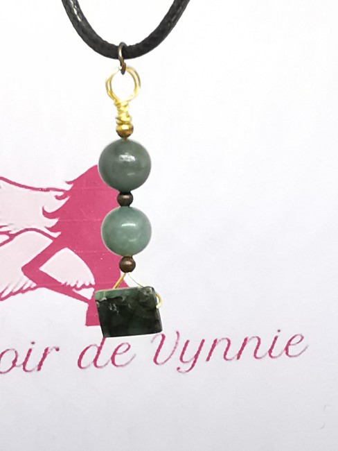 Collier en émeraude naturelle perles et pierre facettée collier émeraude naturelle perles 8mm pierre facettée