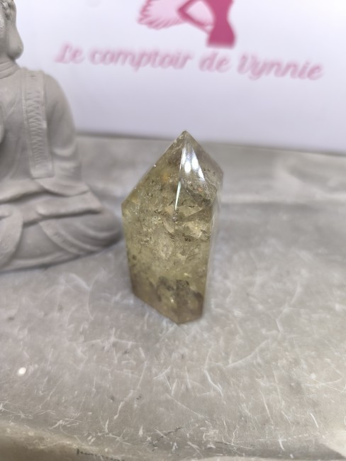Citrine avec âme de pierre visible
