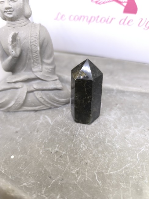 Obélisque Labradorite Protection Obélisque labradorite reflets bleus