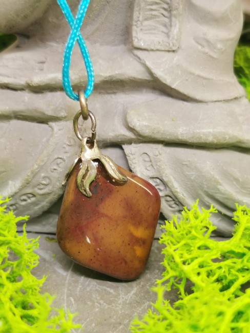 pendentif jaspe naturel semi poli