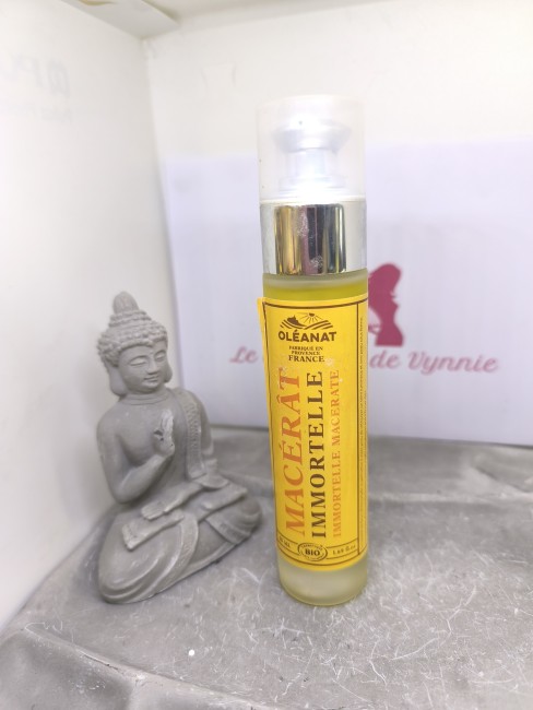 Soin naturel éclat et fermeté. Huile immortelle Provence