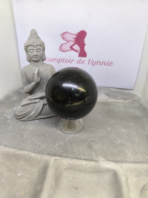 Sphère énergétique en tourmaline noire taillée