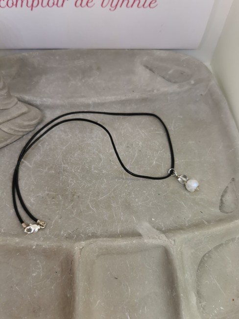 bijou pierre de lune naturelle et cristal