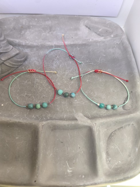 Bracelet cordon rouge protection. Bracelet amazonite cordon bleu