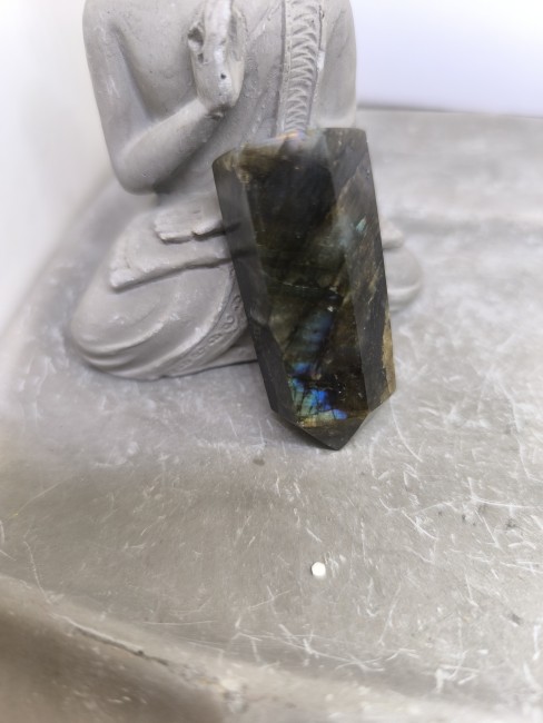 Pierre de protection labradorite Pierre labradorite irisée naturelle