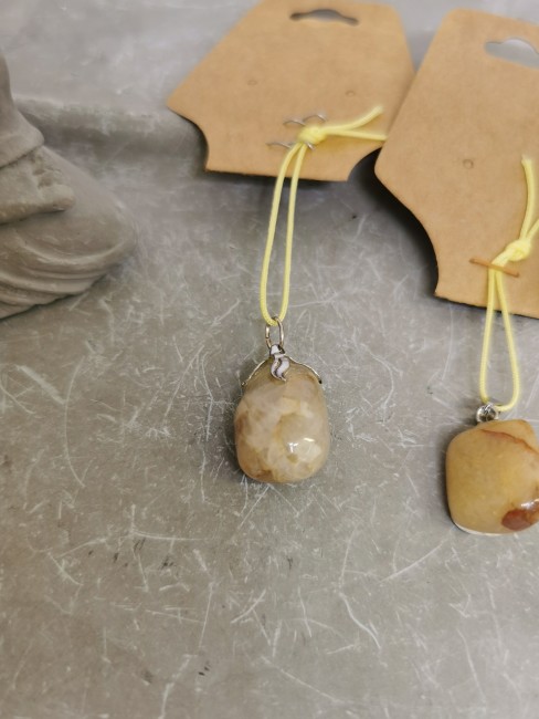 pendentif calcite orange cube