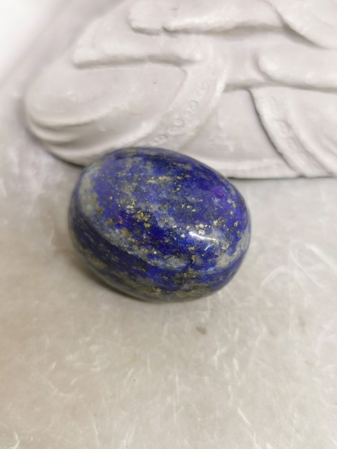 pierre énergétique lapis lazuli roulée