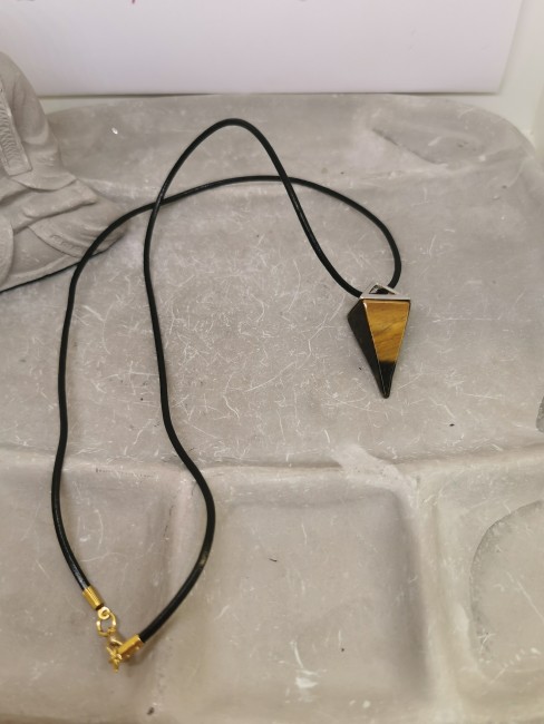 collier pierre protection homme femme