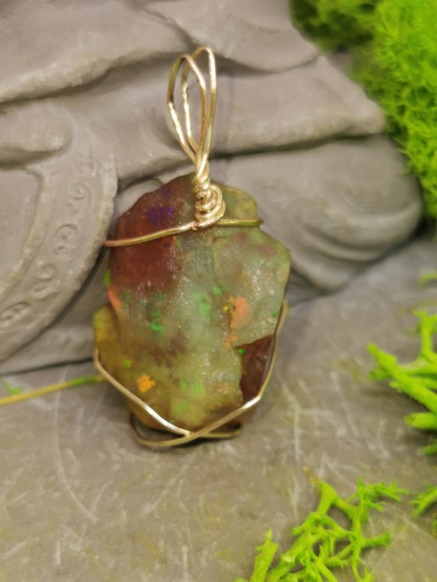 pendentif opale d’Éthiopie naturelle