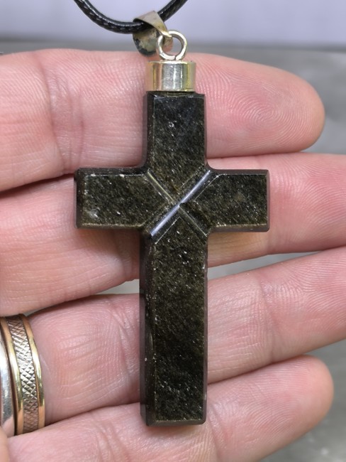 pendentif croix pierre naturelle dorée