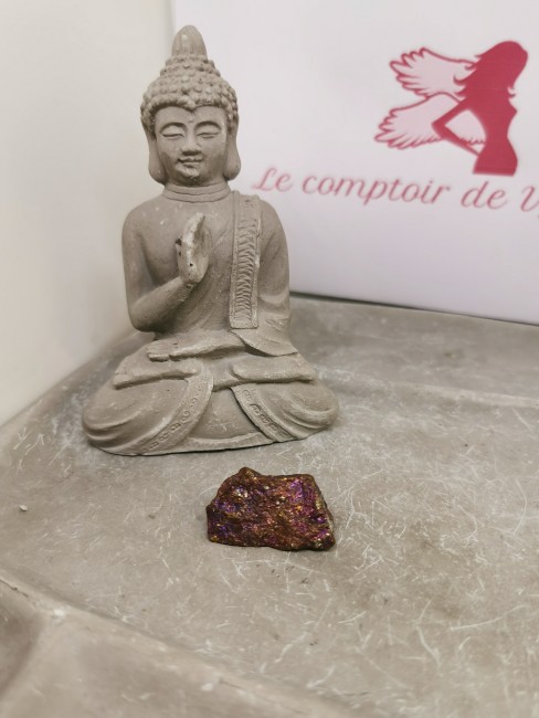 bornite reflets violets dorés bleus