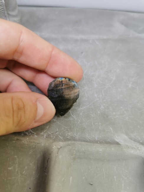 pierre énergétique labradorite